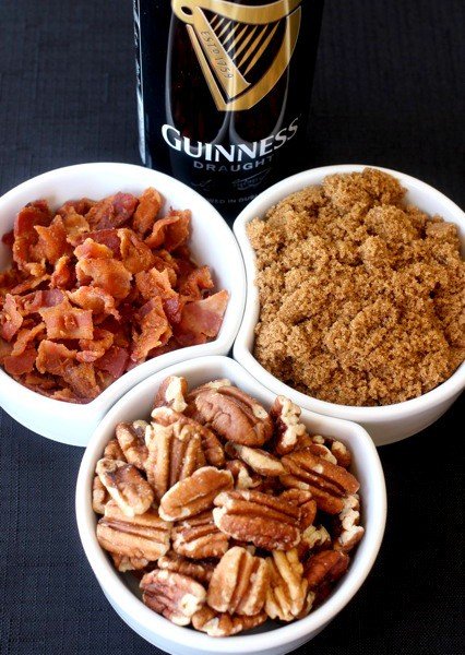 Жареные орешки в глазури из пива Guinness